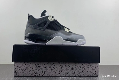 626969- Retro  4 431 Jordan Fear Reliable Pack 5731 0728